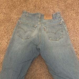 560 Levi’s